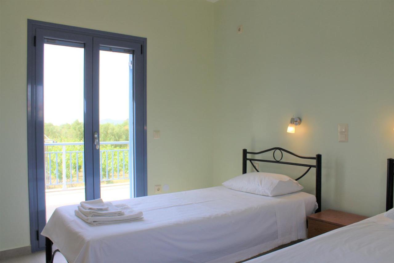 Villa Stamna Farm Romanos  Exterior foto